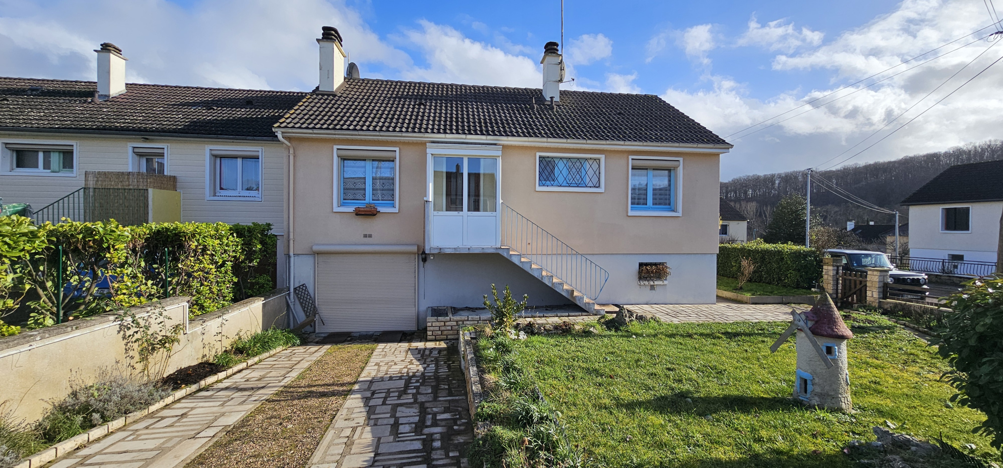 PAVILLON 82 m2 habitables, sur sous-sol et terrain clos